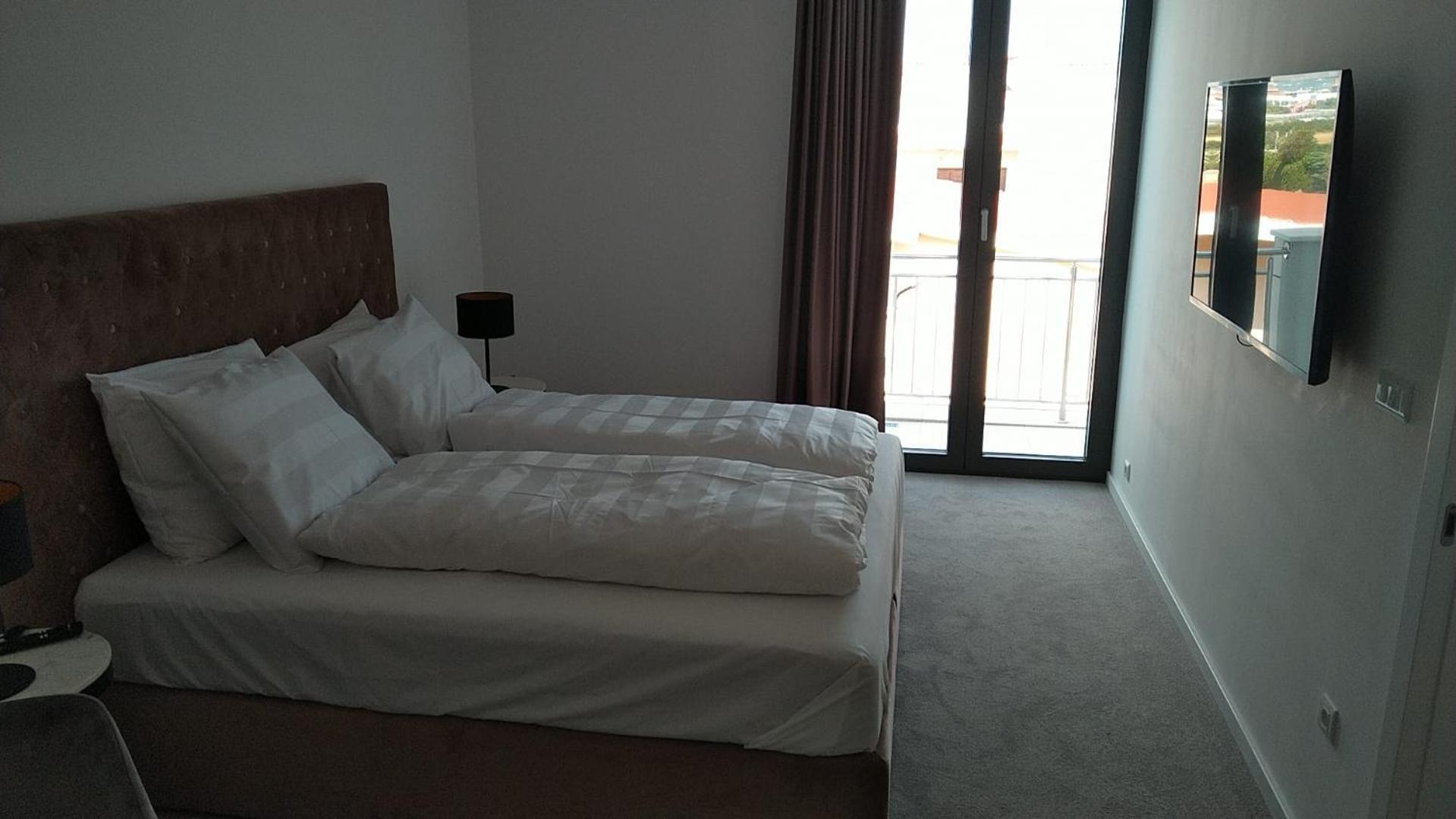 Hotel Oscar Kastela Bagian luar foto